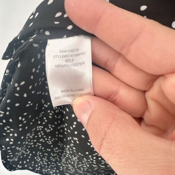 Daniel Rainn Koda Split Neck Rain Drop Polka Dot Blouse Black & White Size Small - Picture 5 of 16